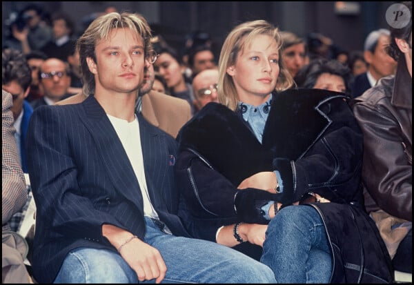 Ils se sont mariés et ont formé une famille par la suite avec la naissance de leurs deux filles, Ilona et Emma. Fous d'amour, David Hallyday et Estelle Lefébure ont connu un coup de foudre dès le premier instant. 
David Hallyday et Estelle Lefébure