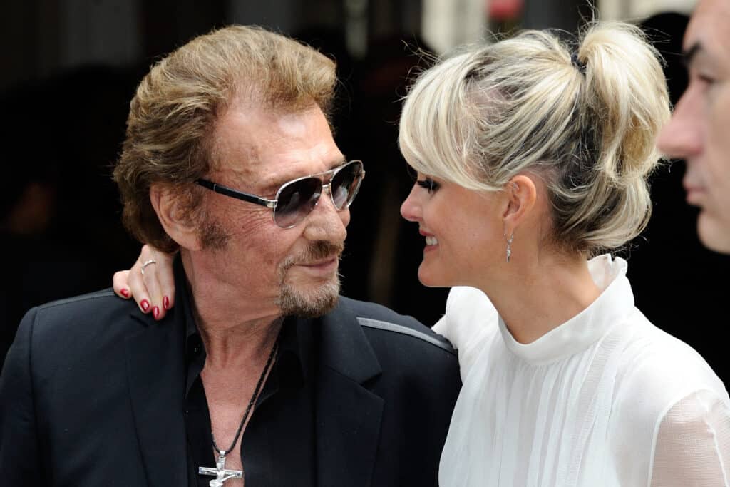 Johnny Hallyday : recasée, sa veuve, Laeticia, change radicalement de vie - Public