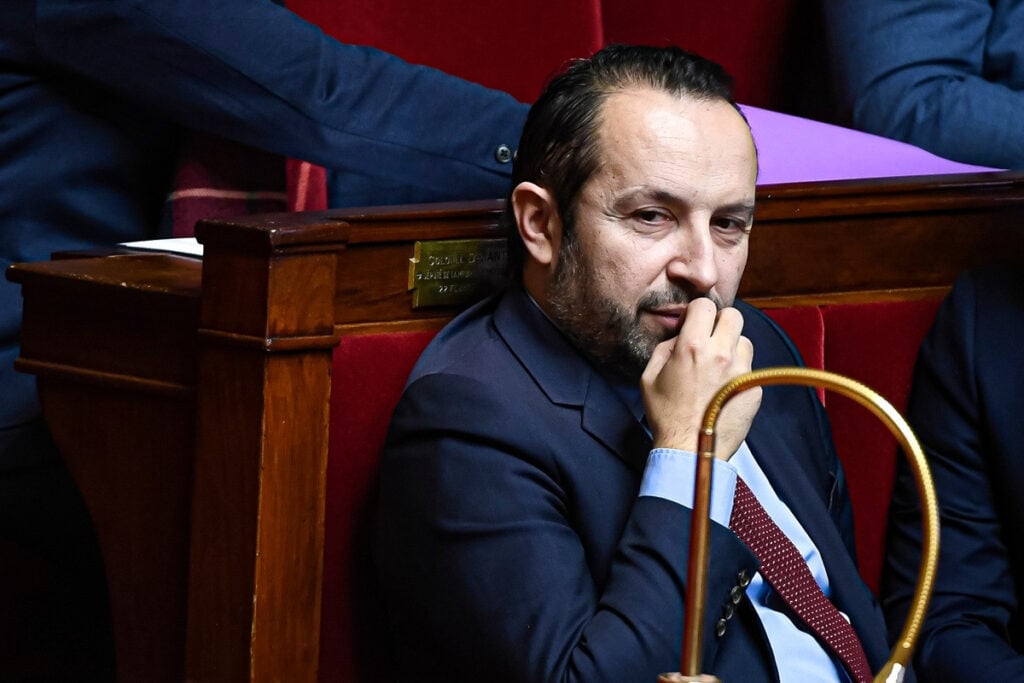 Les liens humains dans la politique