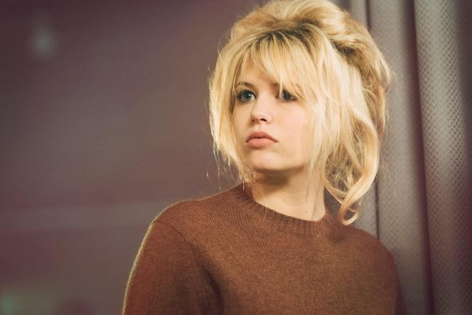 Brigitte Bardot dans une scène emblématique du film Et Dieu créa la femme
