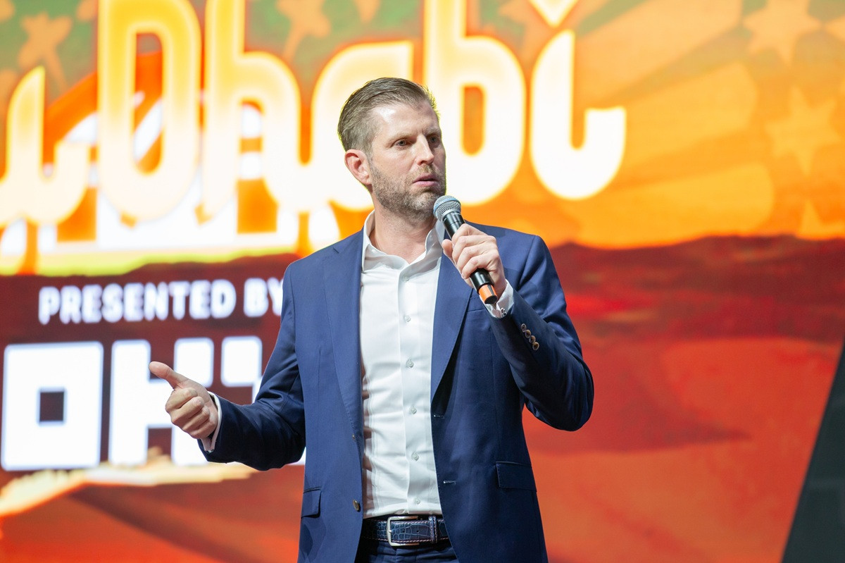 Eric Trump nie tout avantage financier lié à la politique